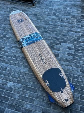 9ft Foam Surfboard With Leash and Fins