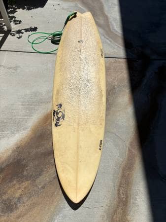 Surfboard x-fish 6’6” with leash